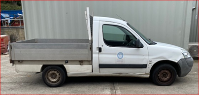 Peugeot pick up truck for sale for parts/repair only